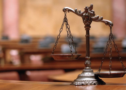 چگونه از بانک شکایت کنم + بهترین وکیل کیفری آقا مشهد